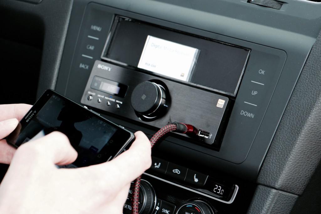 Sony RSX-GS9 - Autoradio 1-DIN im Test - sehr gut 